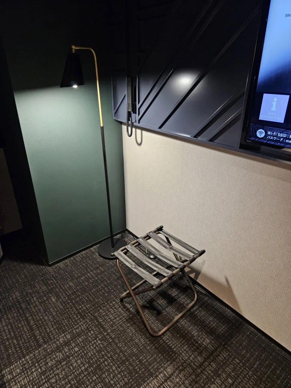 luggage rack