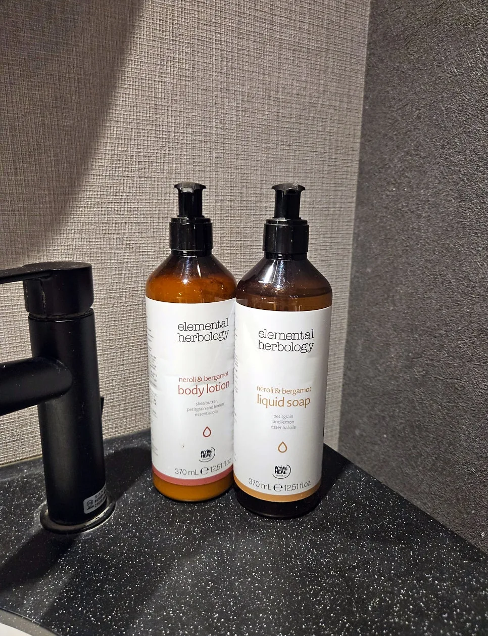 sink amenities
