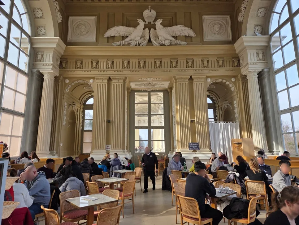 Café Gloriette 室內空間