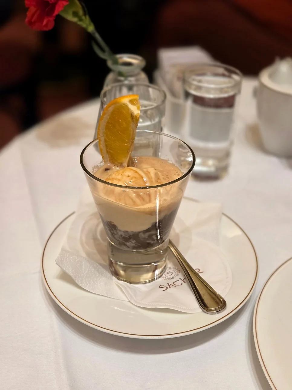 Café Sacher 阿芙佳朵