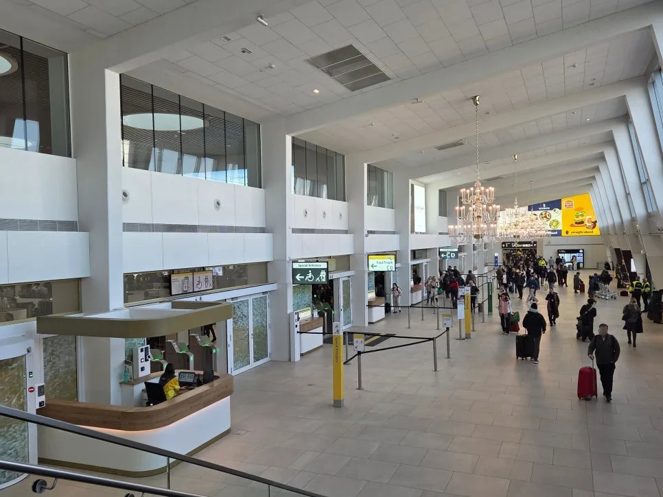 維也納機場安檢前區域