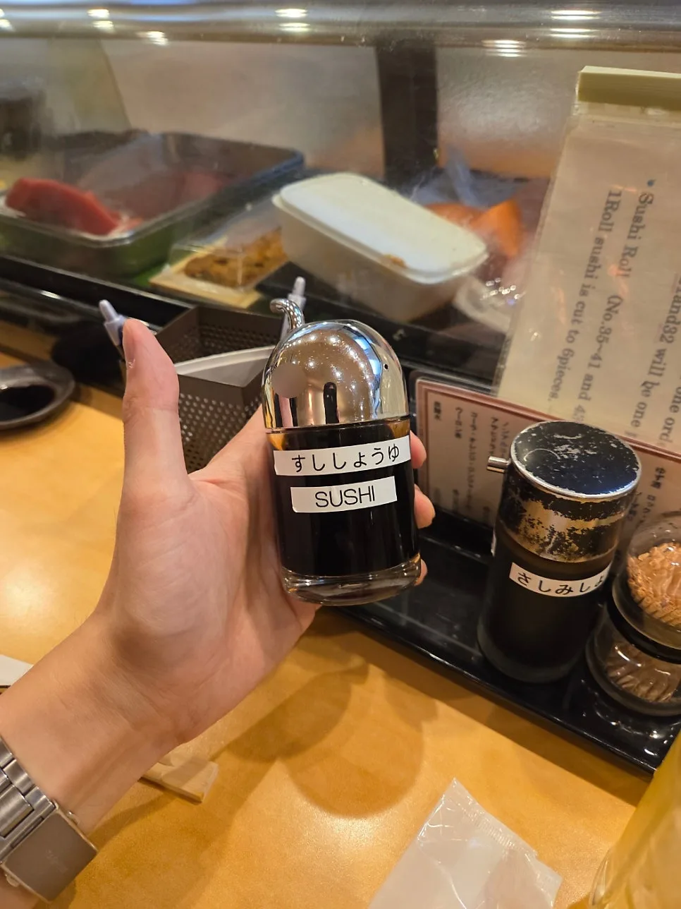 桌面调味料