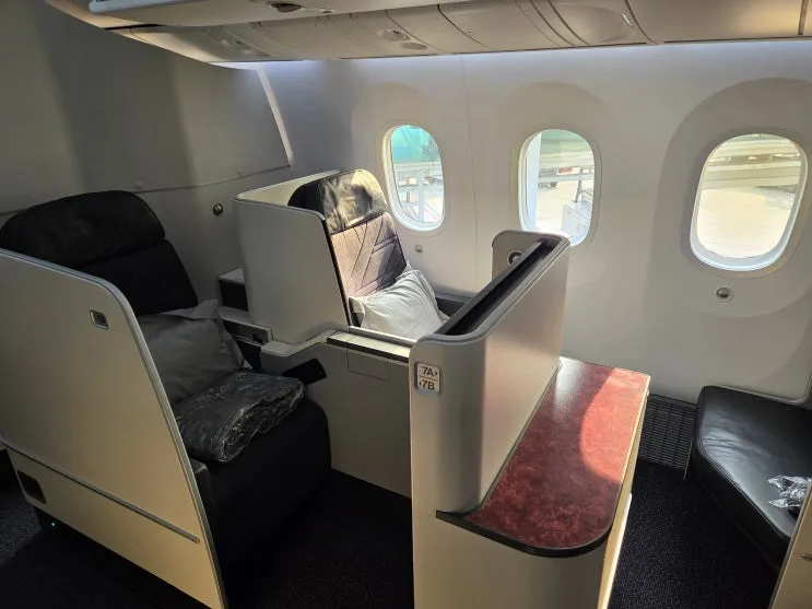 Korean Air KE727 Prestige Class Review: Incheon to Osaka with a 7-Month-Old Baby