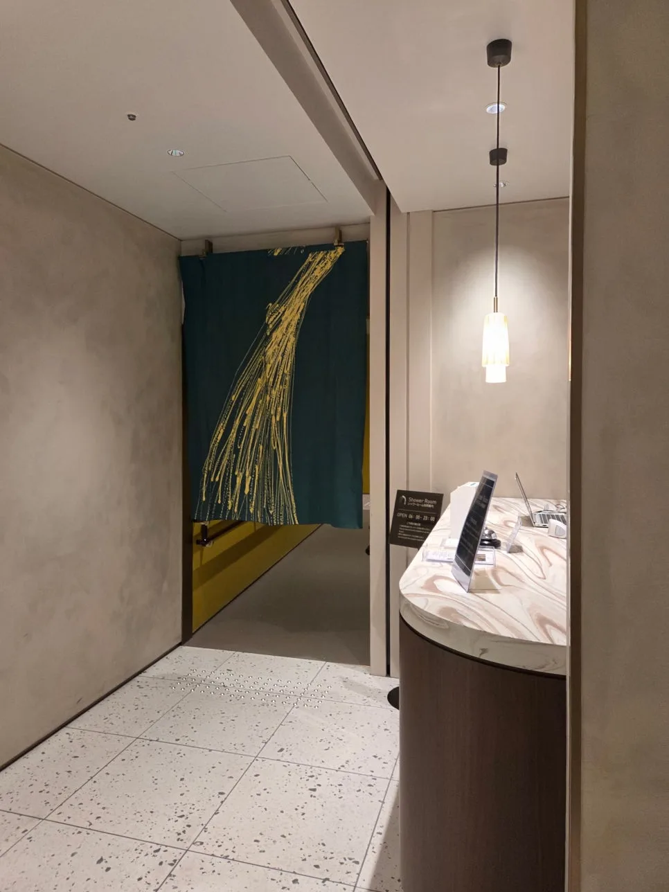 KIX Lounge Kansai 淋浴間入口