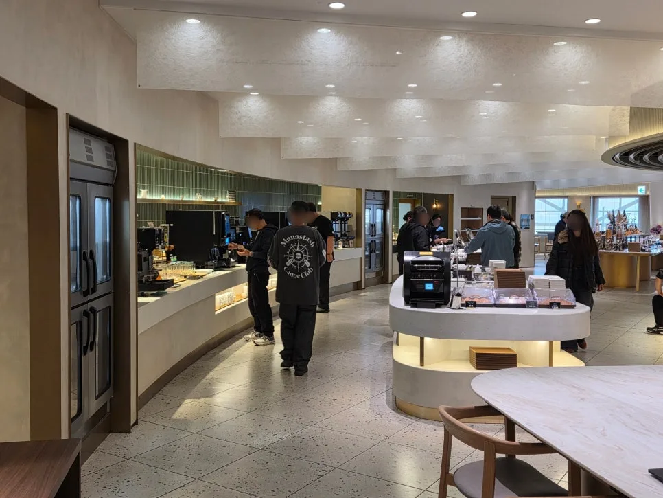 KIX Lounge Kansai 自助餐檯