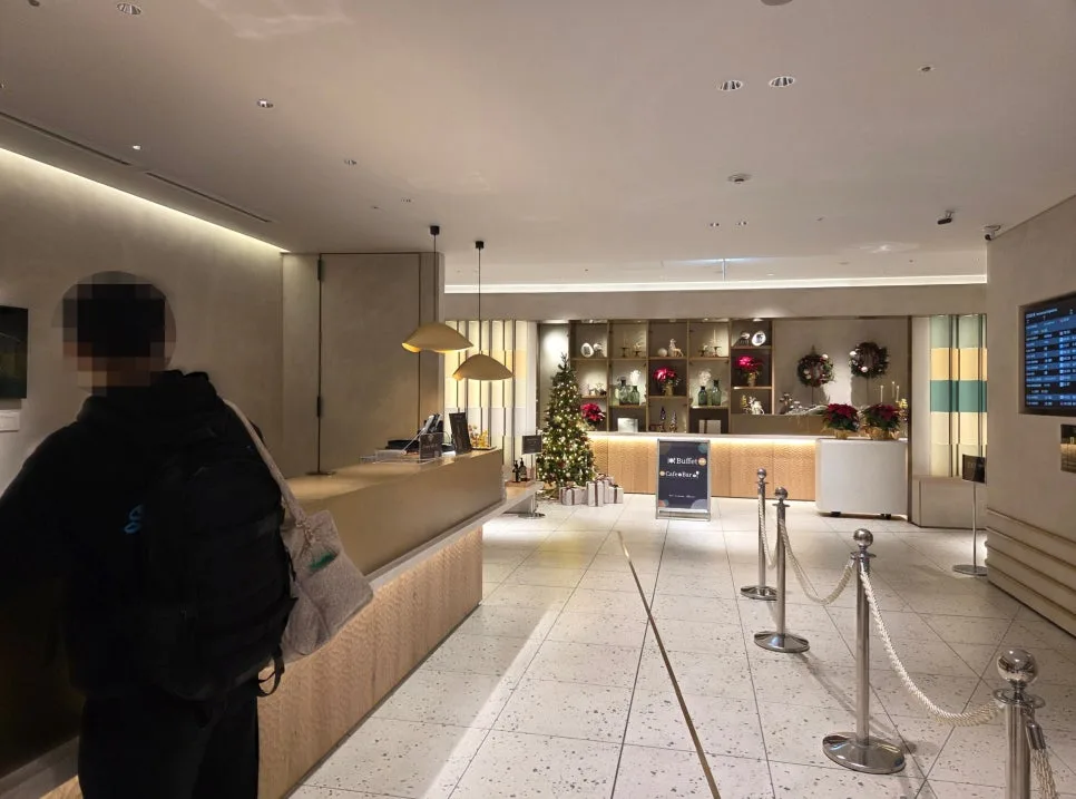 KIX Lounge Kansai 入口內部