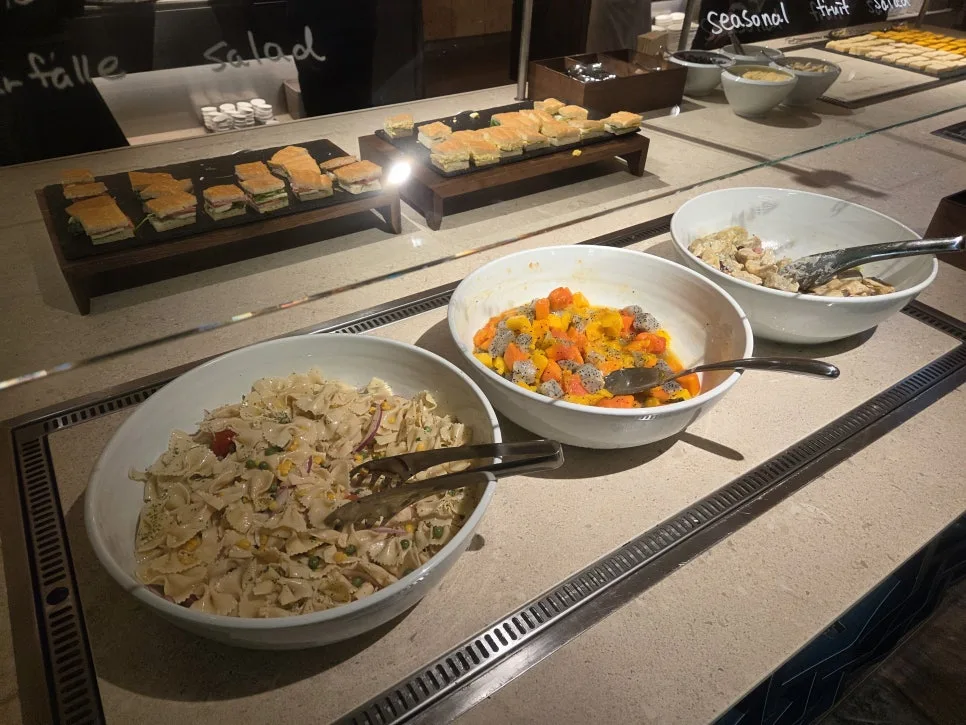 salad section