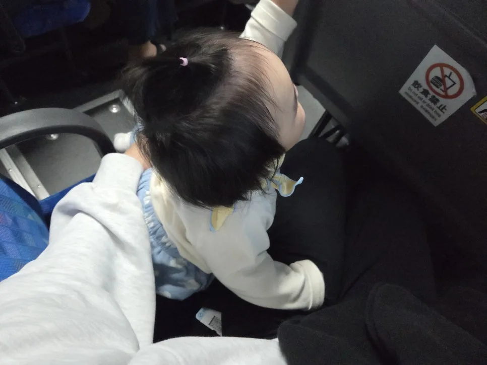 接驳车座位