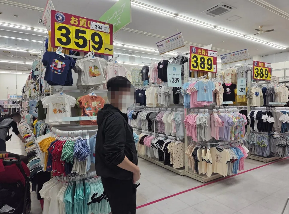 西松屋店內購物車