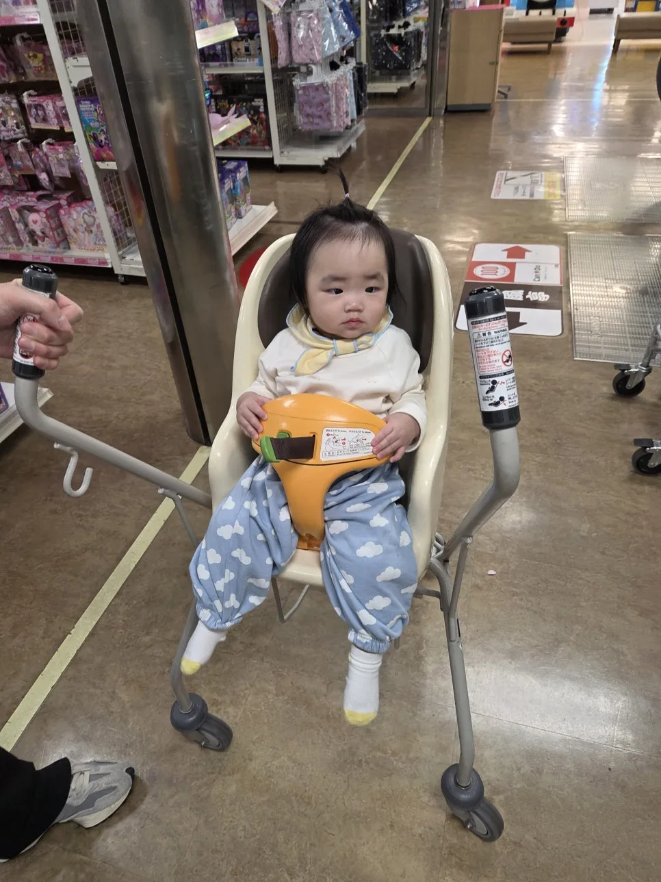 阿卡將本舖位於購物中心二樓