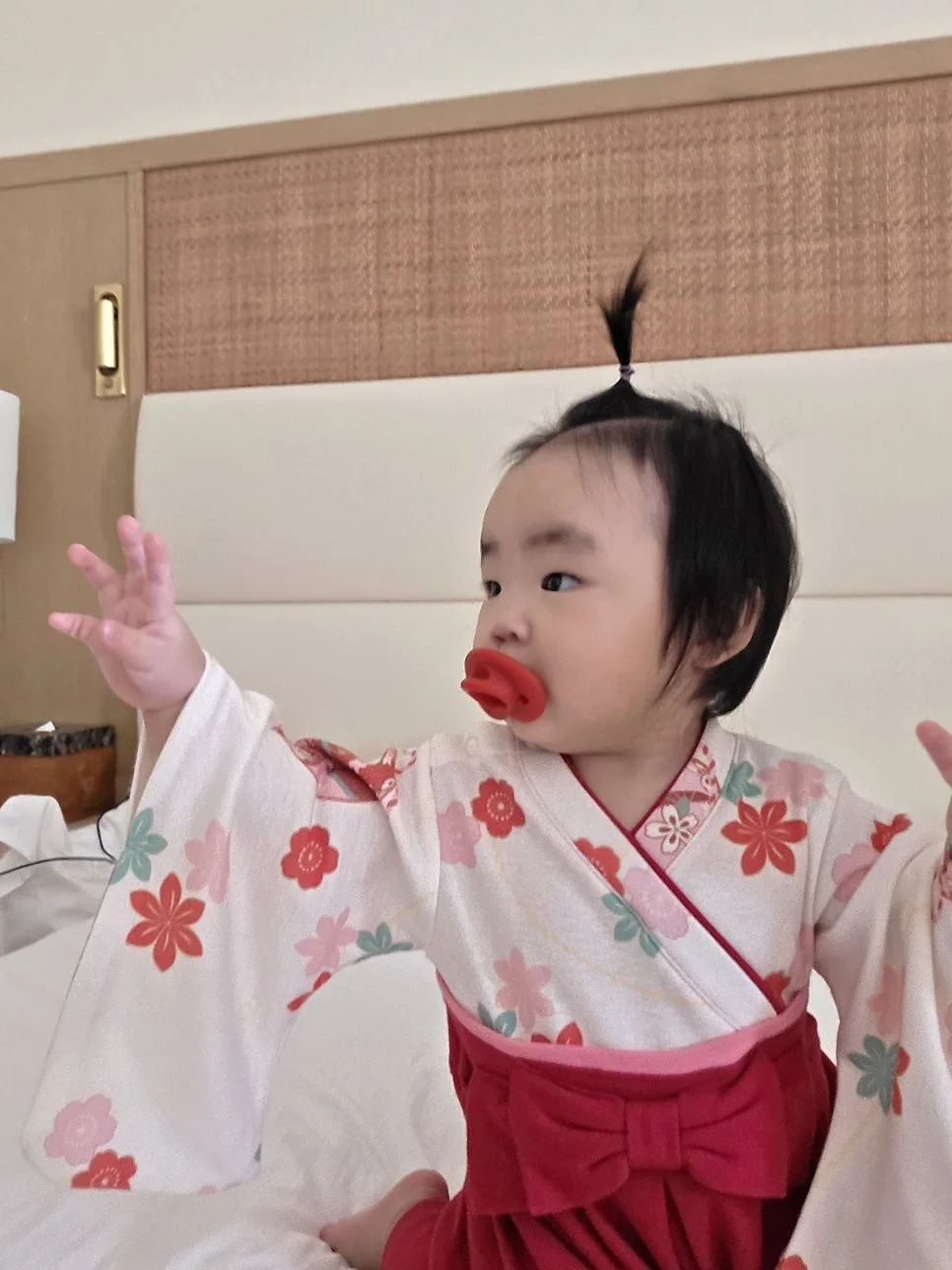 寶寶穿袴包屁衣遊首里城
